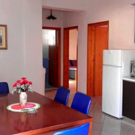 Apartament George Orikum
