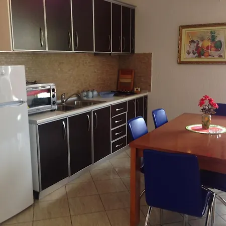 Apartment George *