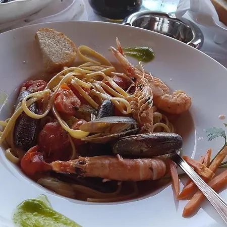 Apartment George Orikum